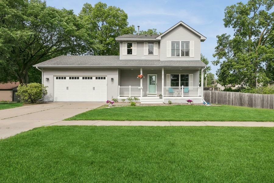 Property Photo: 2325 5th Avenue MN 55303