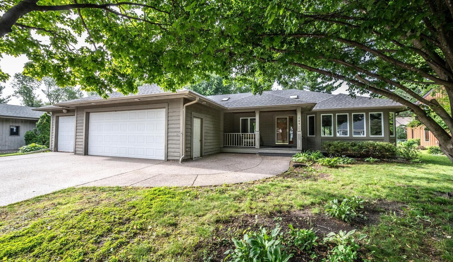 Property Photo:  705 Grundhoefer Court  MN 55057 
