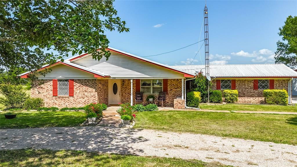 Property Photo: 1748 Old Southmayd Road TX 75092