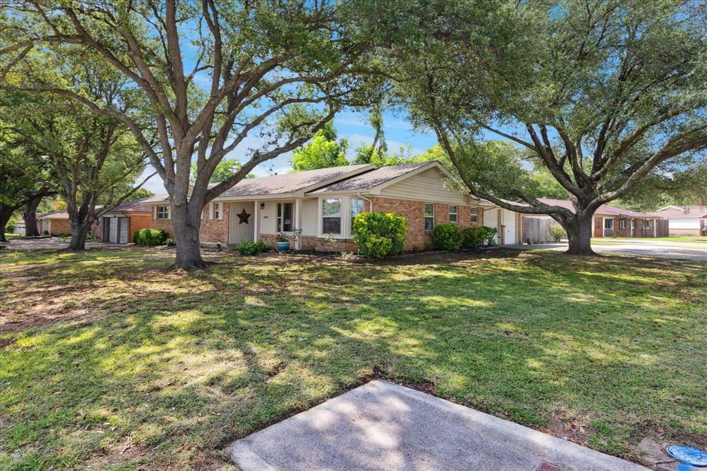 Property Photo: 6716 Corona Drive TX 76180
