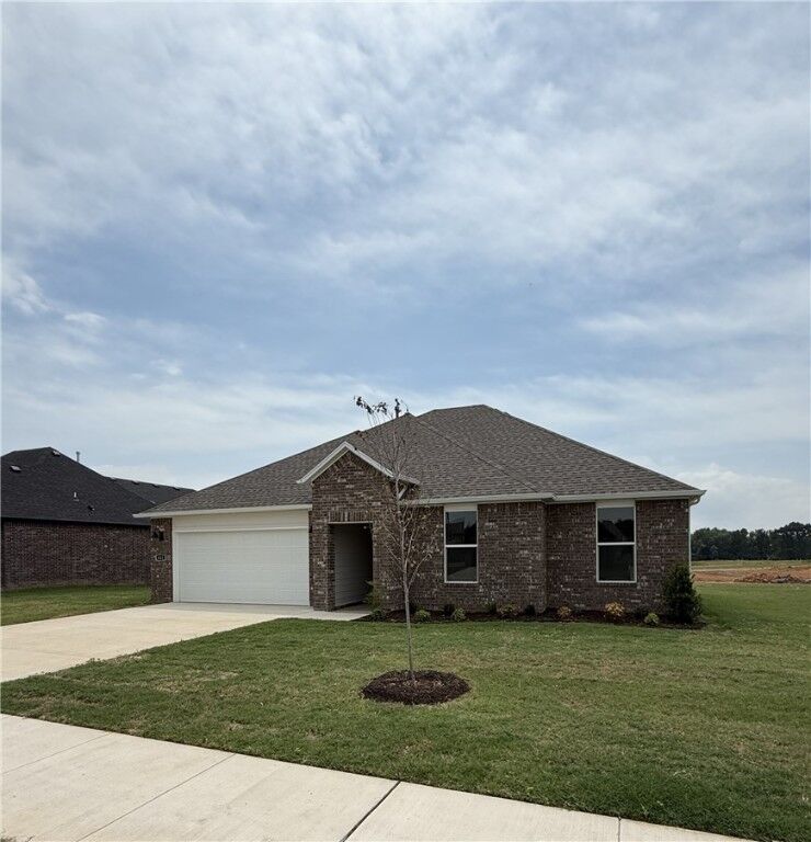 Property Photo:  441 W Gosling Isle  AR 72730 