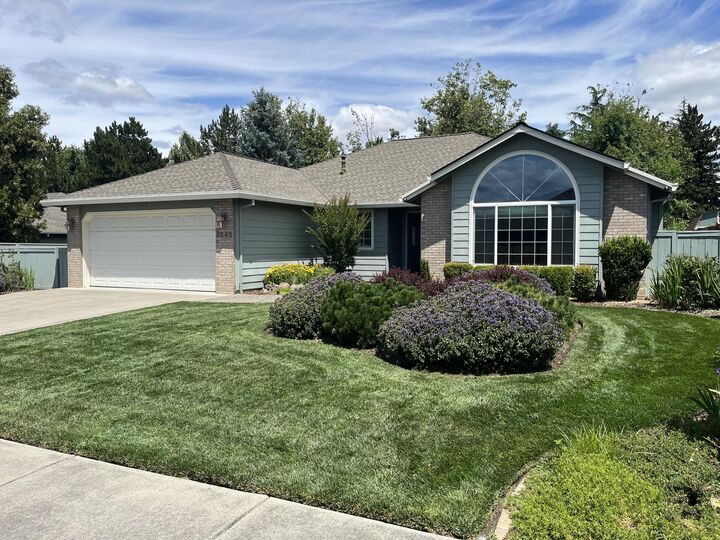 3543 Alderwood Drive  Medford OR 97504 photo