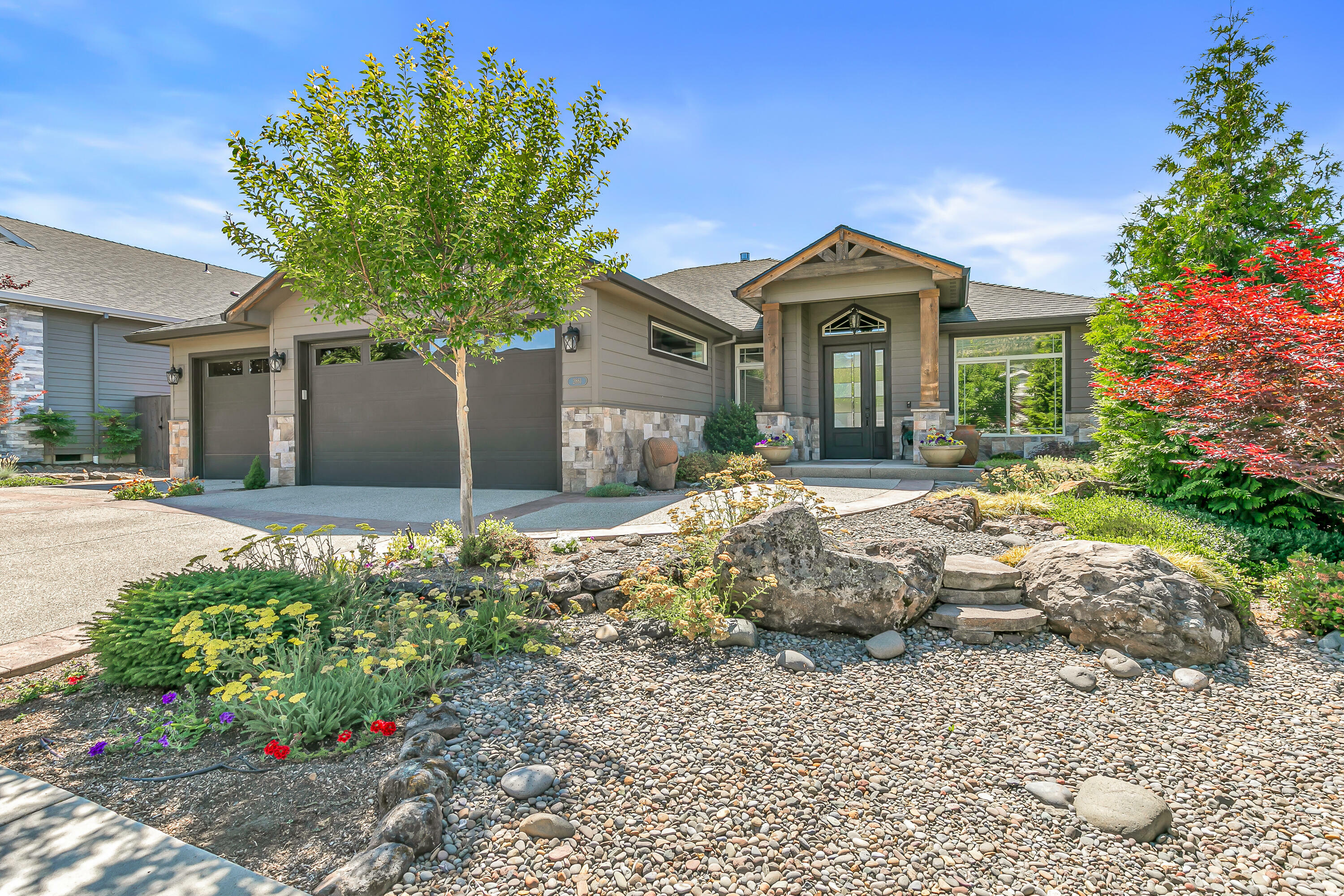 2861 Morning View Drive  Medford OR 97504 photo