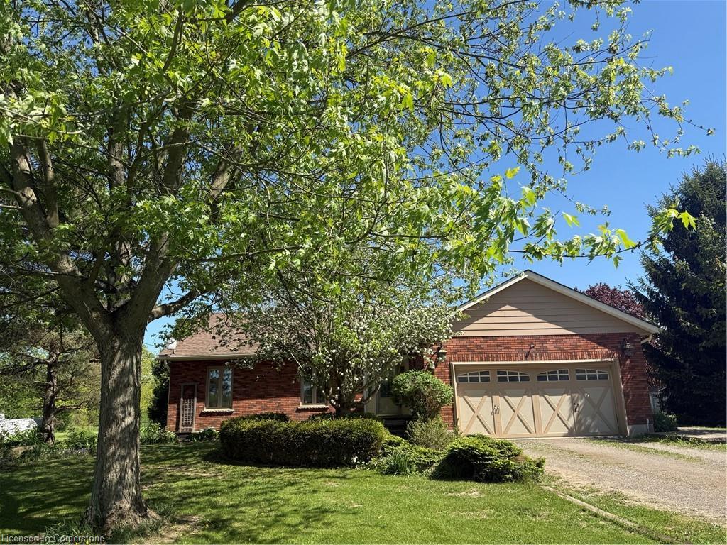 Property Photo: 120 Pauline Johnson Road ON N3W 2G9