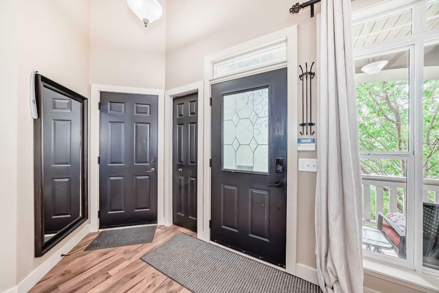 Property Photo: 52 Hidden Creek Terrace NW AB T3A 6J7