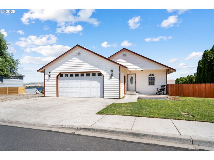 Property Photo: 55 Truman Ave OR 97882