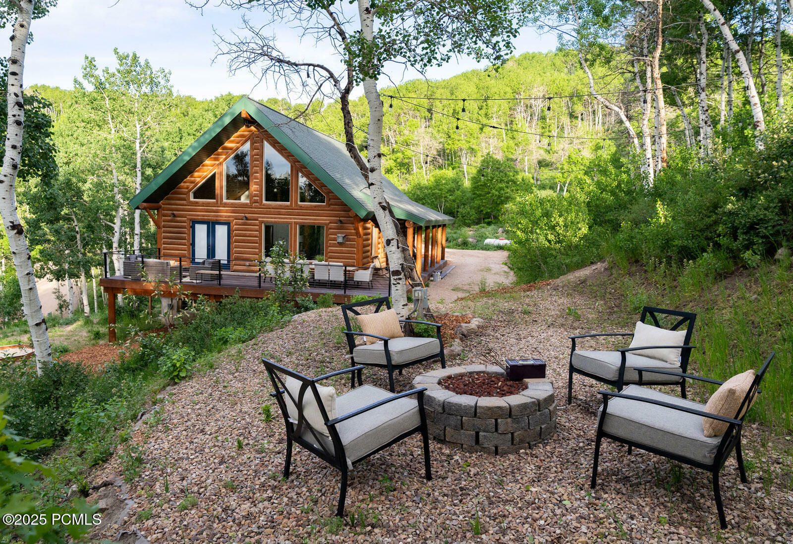 Property Photo: 2143 S Aspen Cir Circle UT 84017