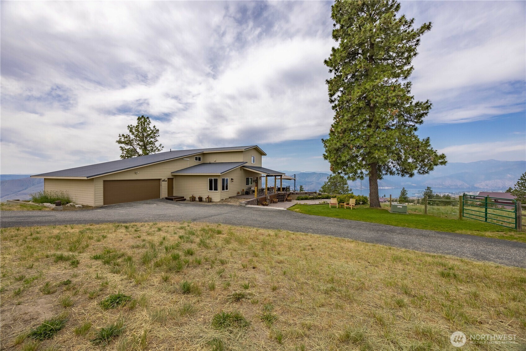 Property Photo:  95  Horizon Lane  WA 98816 