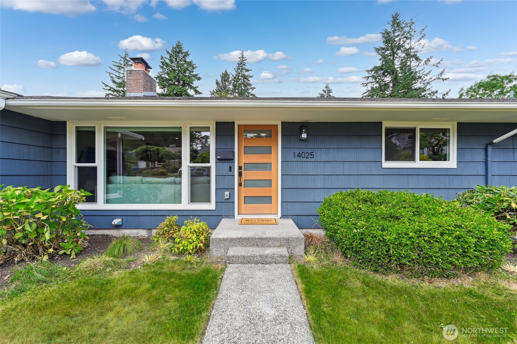 Property Photo: 14025 23rd Avenue NE WA 98125