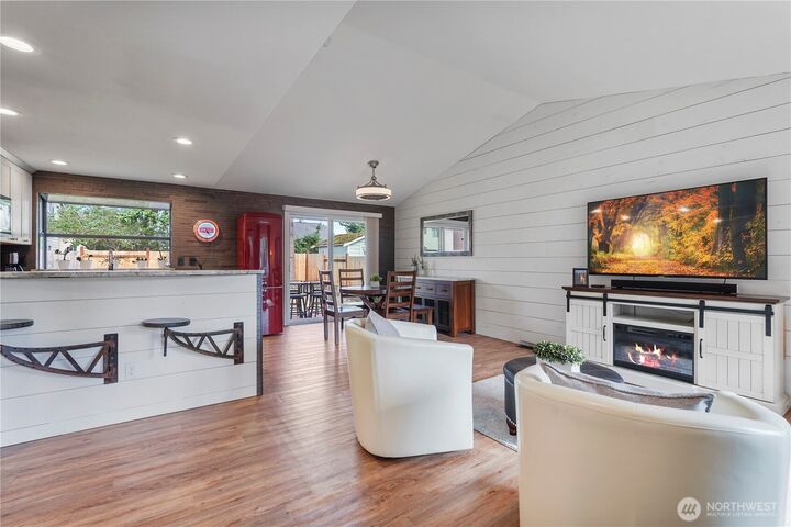 Property Photo: 28130 231st Place SE WA 98038