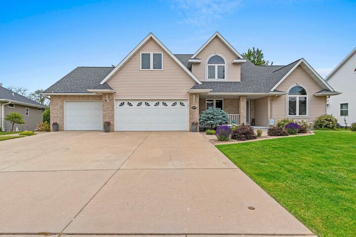3049 Saybrook Circle  Green Bay WI 54311-4976 photo