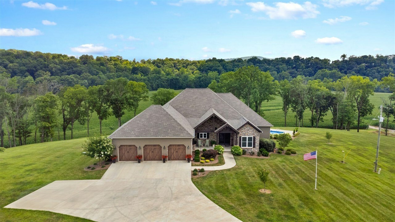 Property Photo: 670 D W Meredith Road KY 42765