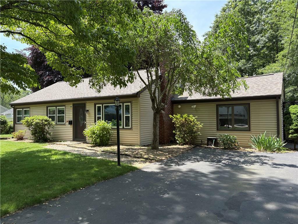 Property Photo:  7 Hemlock Drive  RI 02806 
