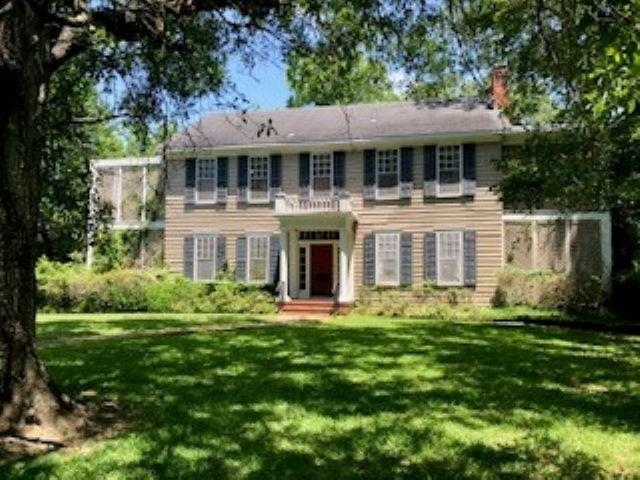 Property Photo: 109 W Caldwood TX 77707