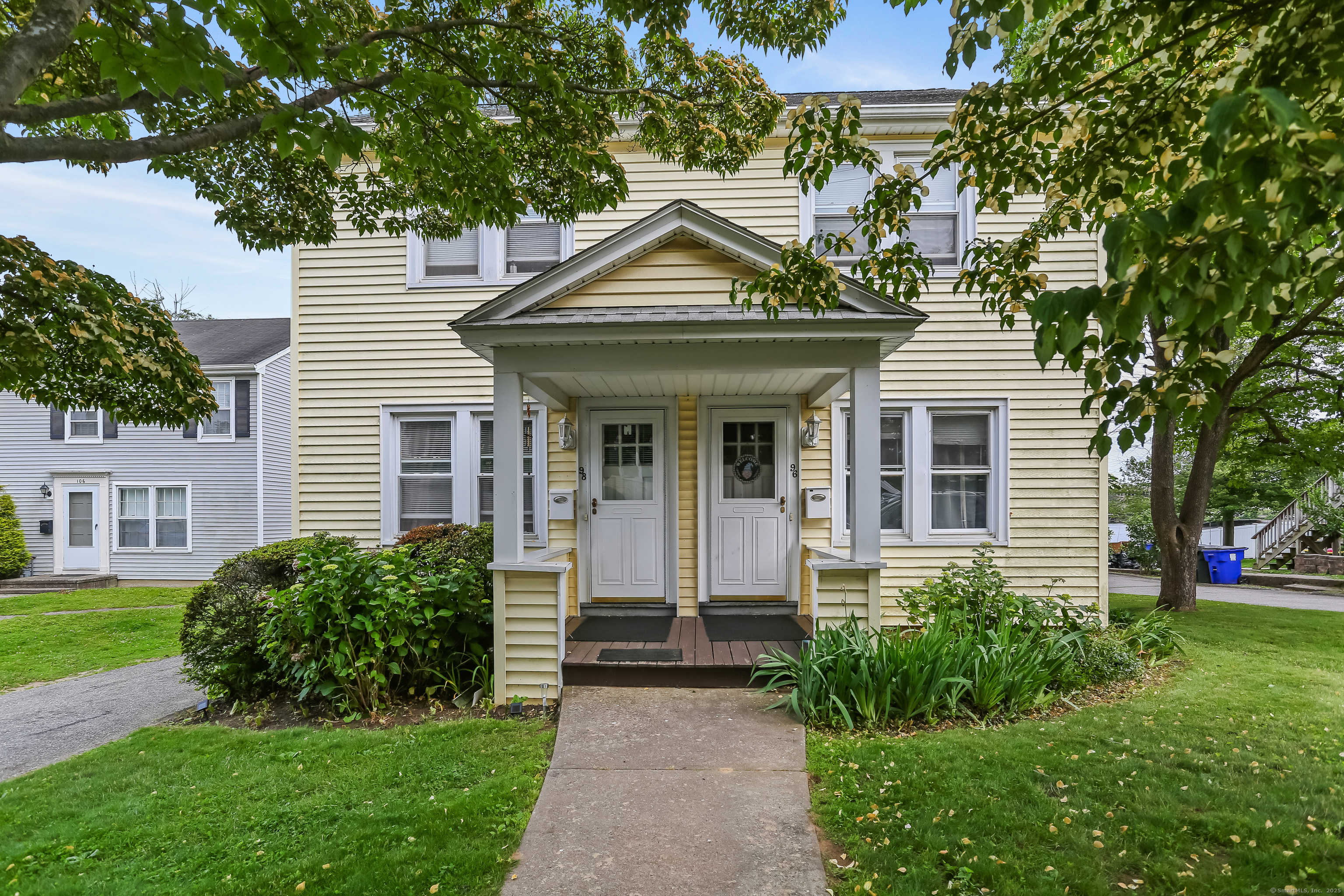 Property Photo: 96 Kenwood Avenue CT 06824