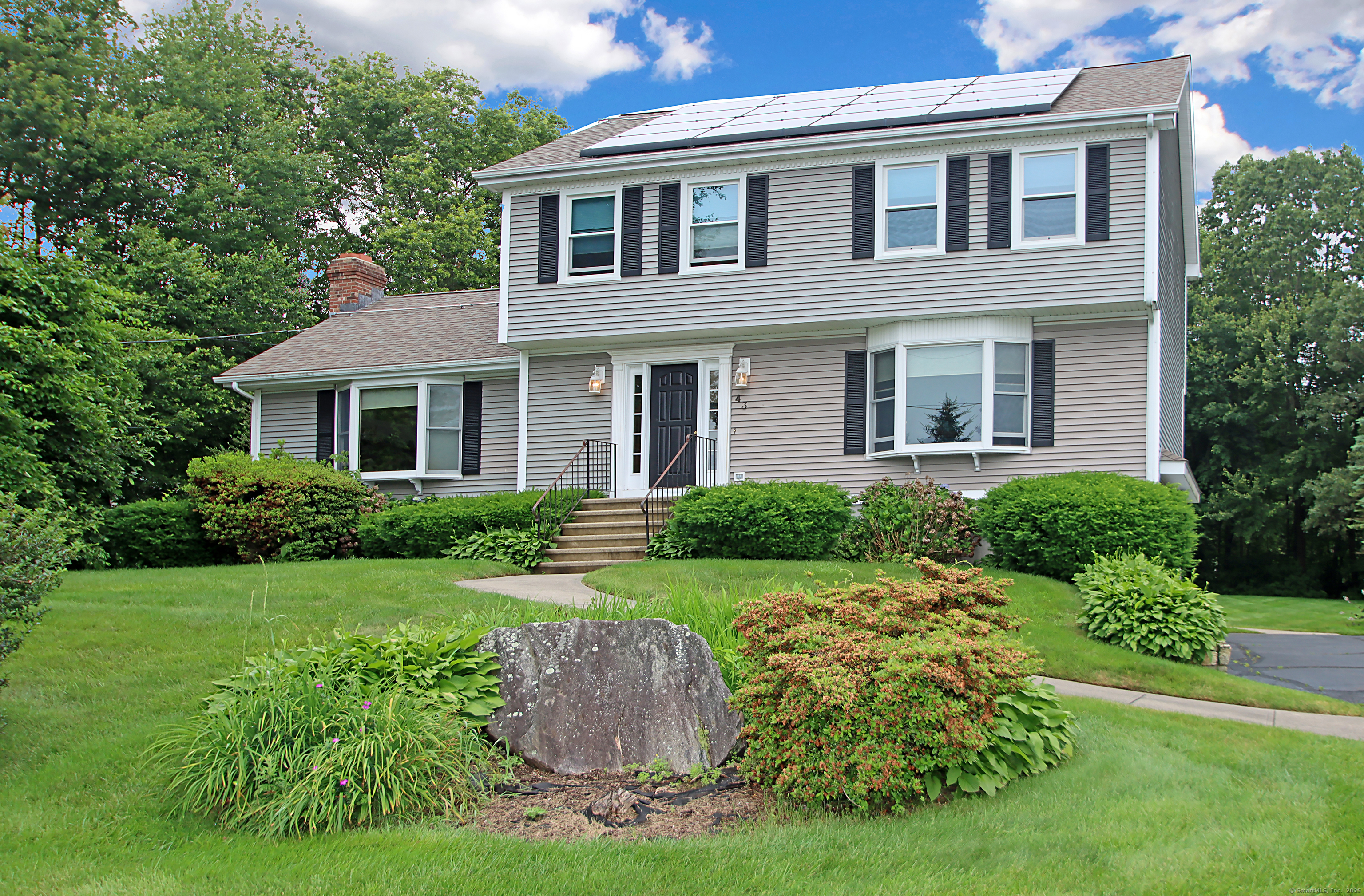 Property Photo: 43 Redwood Circle CT 06484