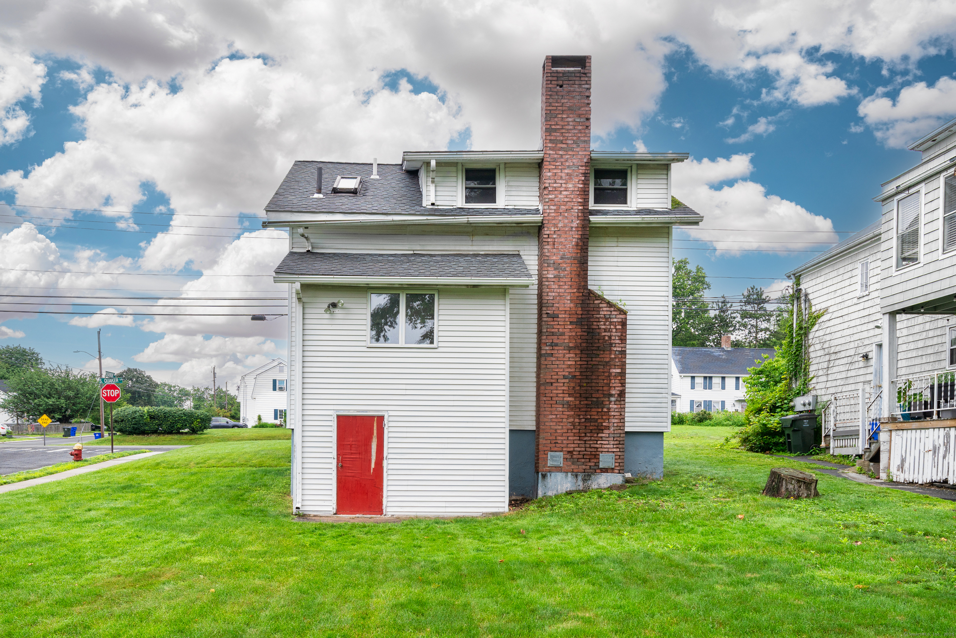 Property Photo: 546 South Quaker Lane CT 06110