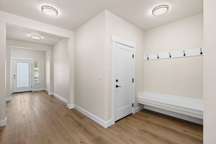 Property Photo: 13306 N Starling Ln WA 99208