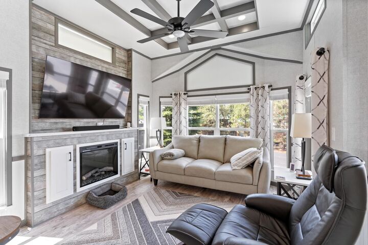 Property Photo:  137 S Tall Pine Loop  WA 99180 