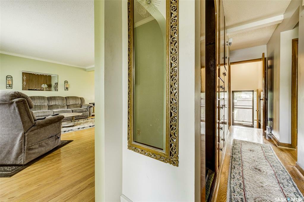 Property Photo: 628 2nd Street E SK S7H 1P4