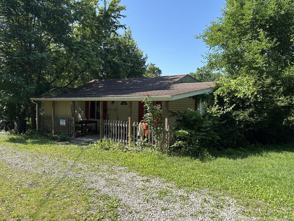 Property Photo: 2056 Simmons Road OH 45628