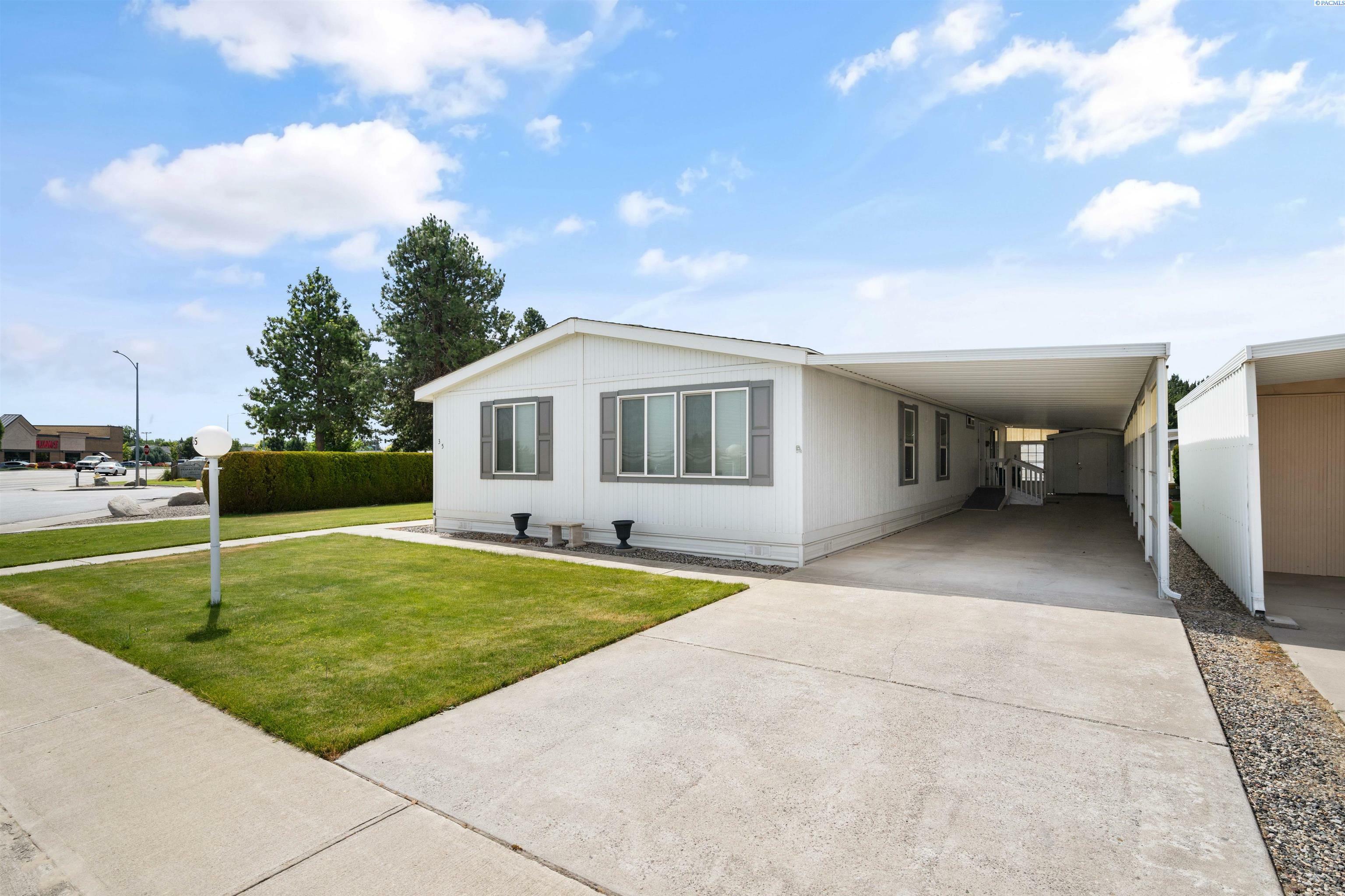 Property Photo: 312 N Columbia Center Blvd #35 WA 99336