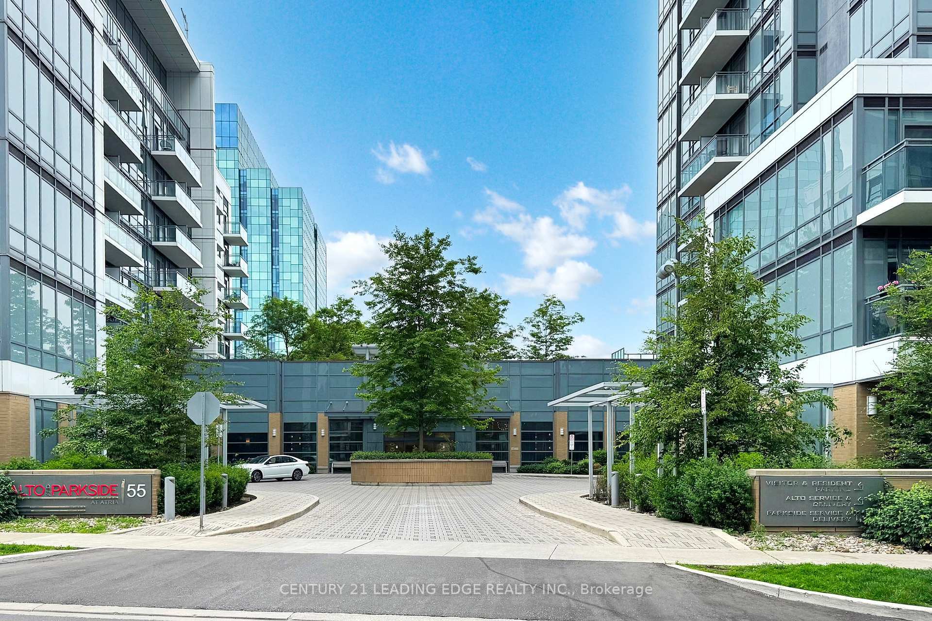 Property Photo: 55 Ann O'Reilly Road 730 ON M2J 0E1