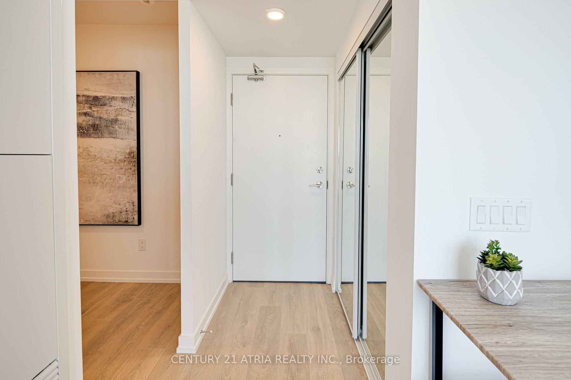 Photo de la propriété:  1100 Sheppard Avenue W 1027  ON M3K 0E4 
