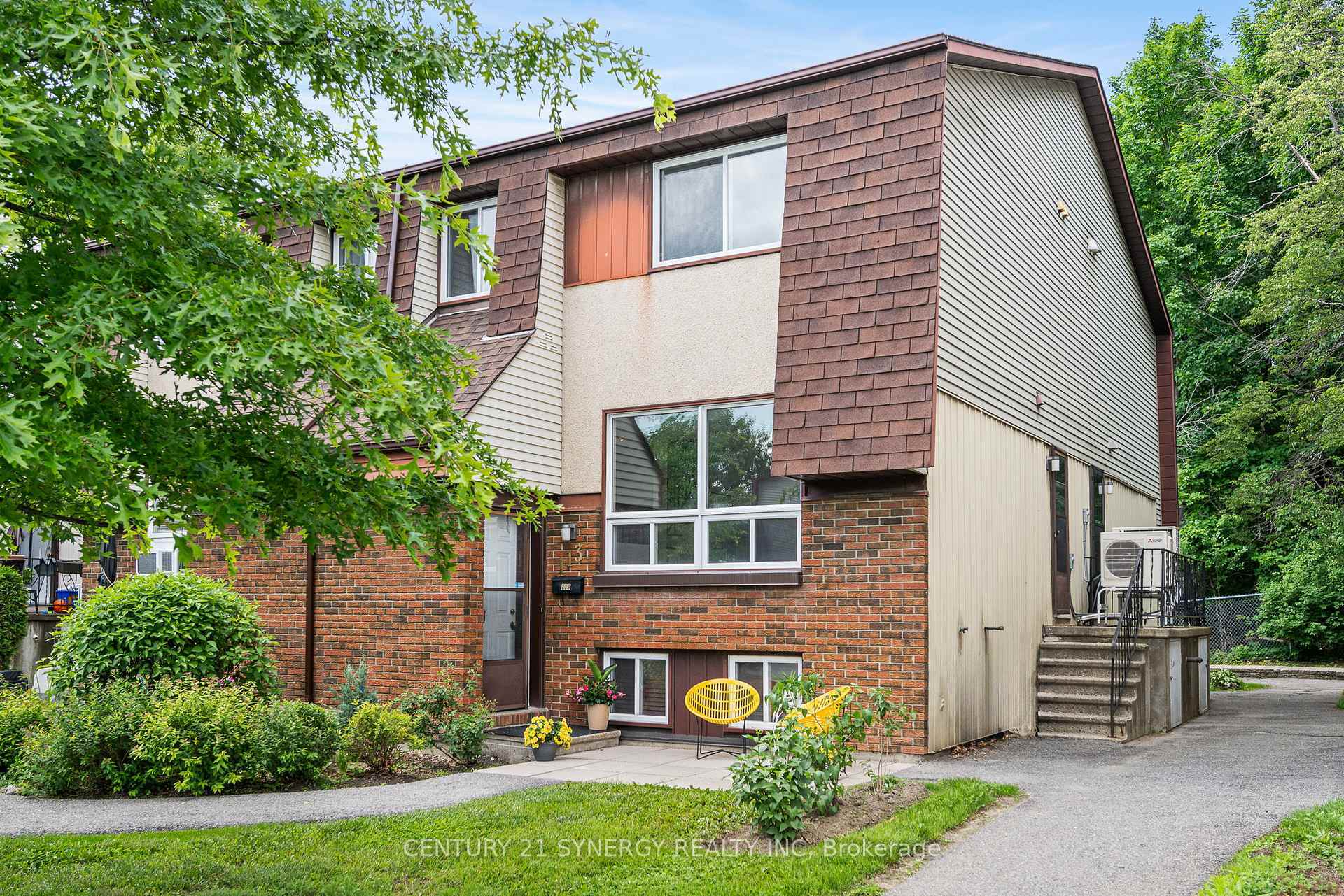Photo de la propriété: 113 Renova Private ON K1G 4C7