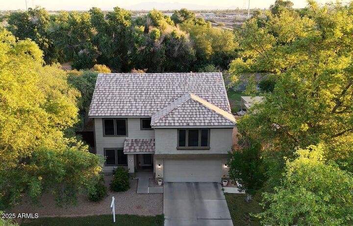Property Photo:  564 W Aviary Way  AZ 85233 