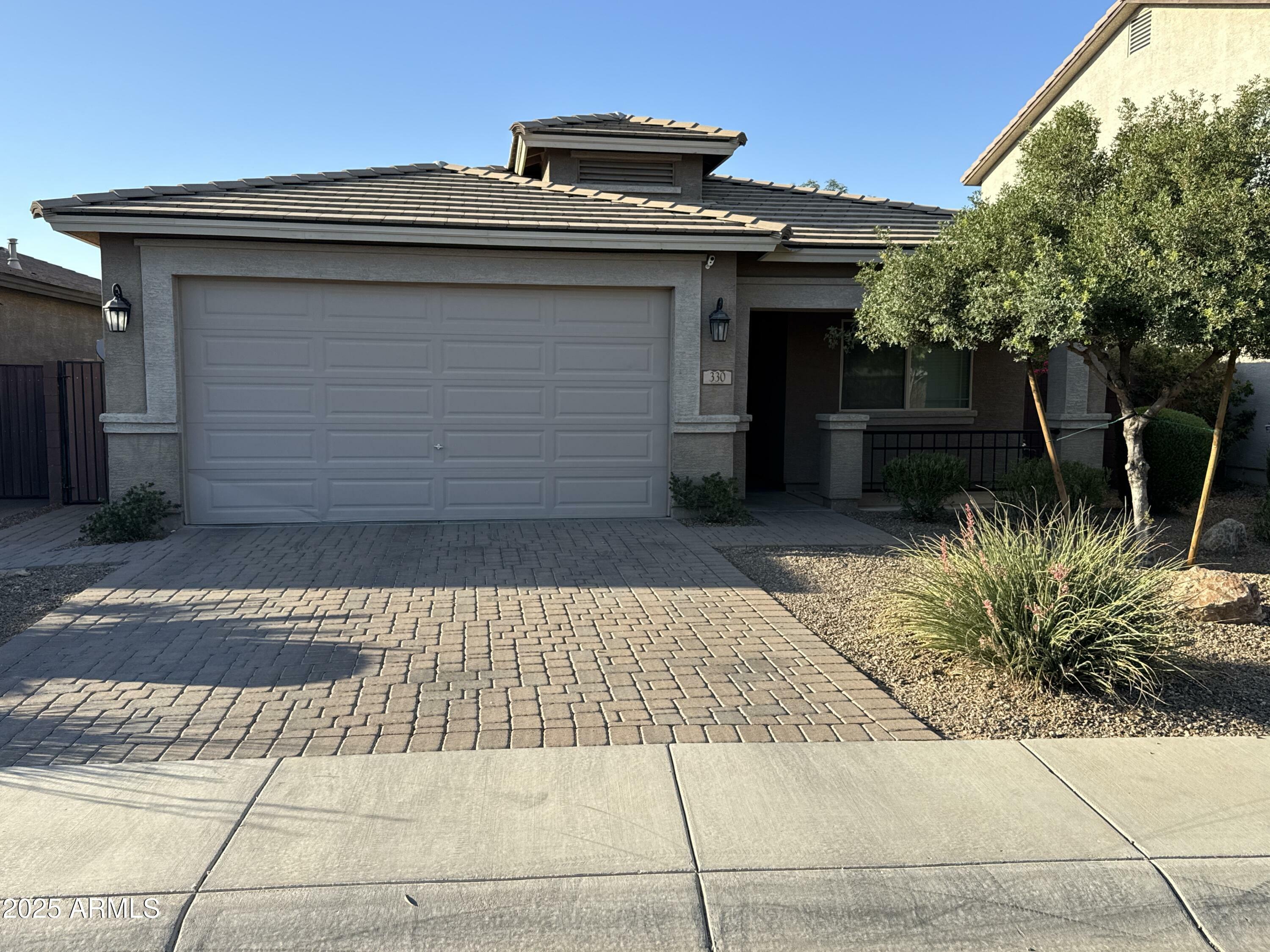 330 W Evergreen Pear Avenue  Queen Creek AZ 85140 photo
