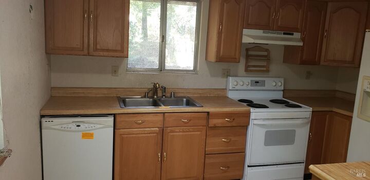 Property Photo:  25530 Archer Lane  CA 95490 