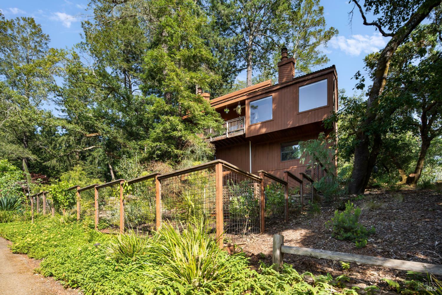 Property Photo: 2619 Fir Park Way CA 95404