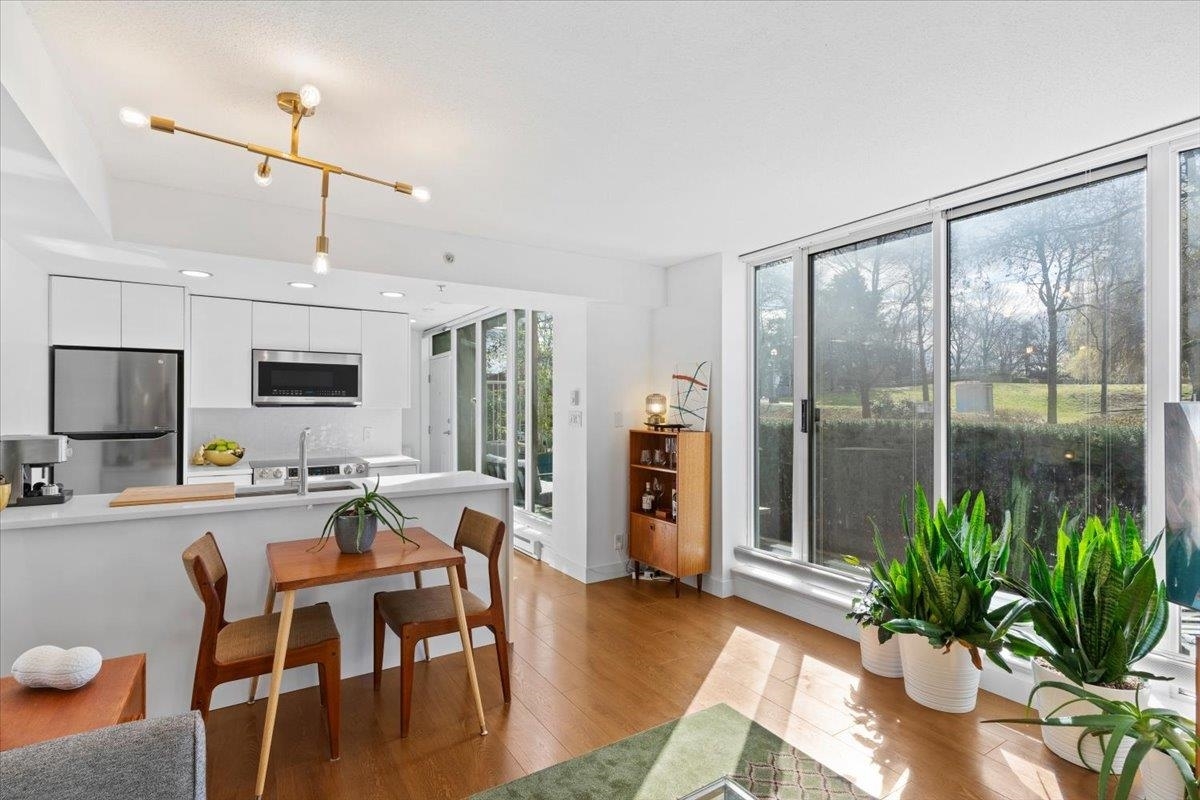 37 Keefer Place  Vancouver BC V6B 1P8 photo