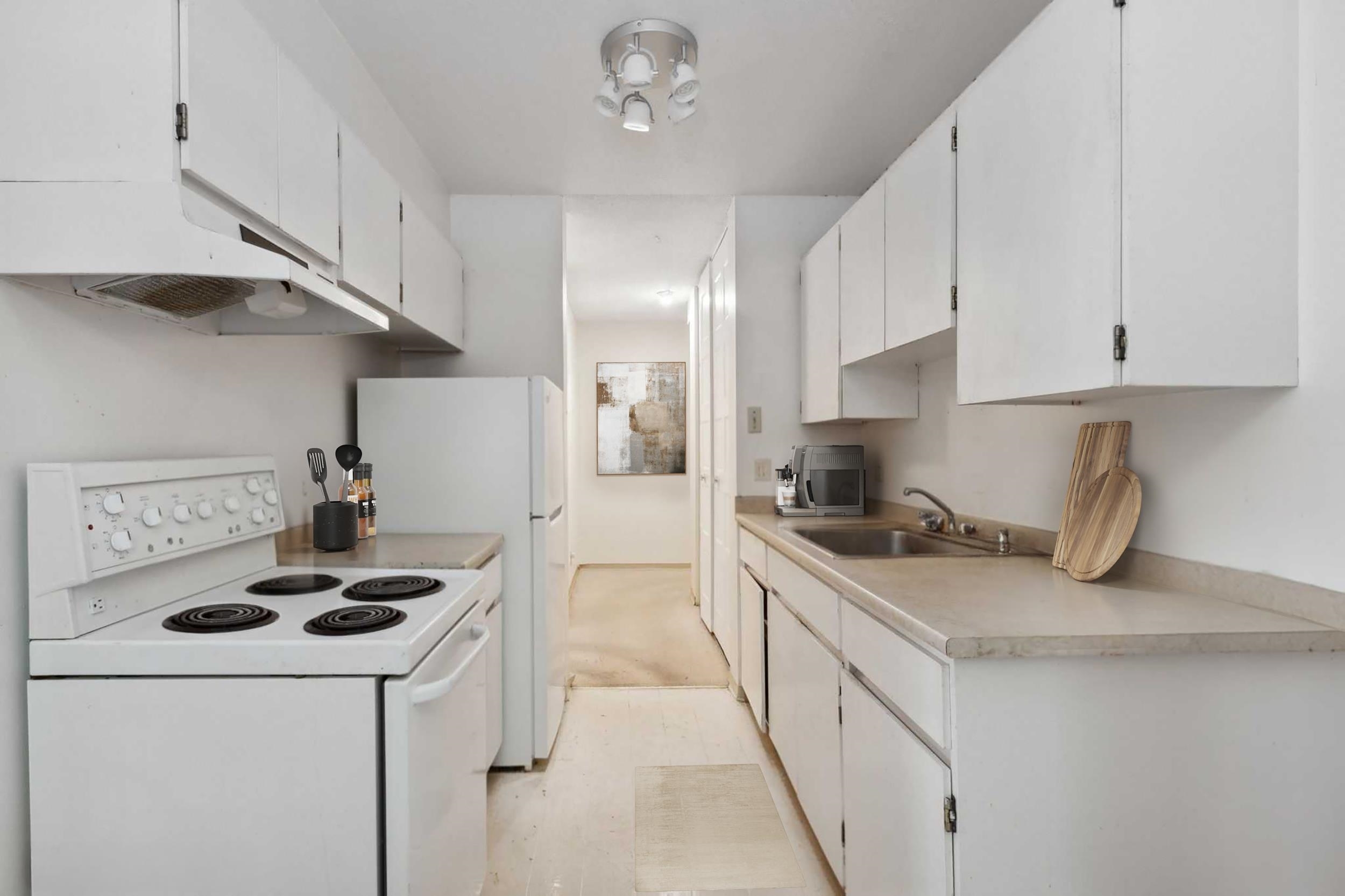 Property Photo: 2016 Fullerton Avenue 204 BC V7P 3E6