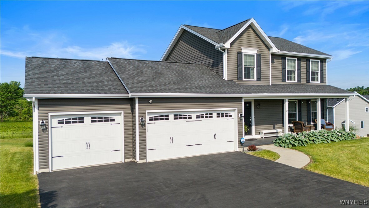 Property Photo: 67 Vista Court NY 14224