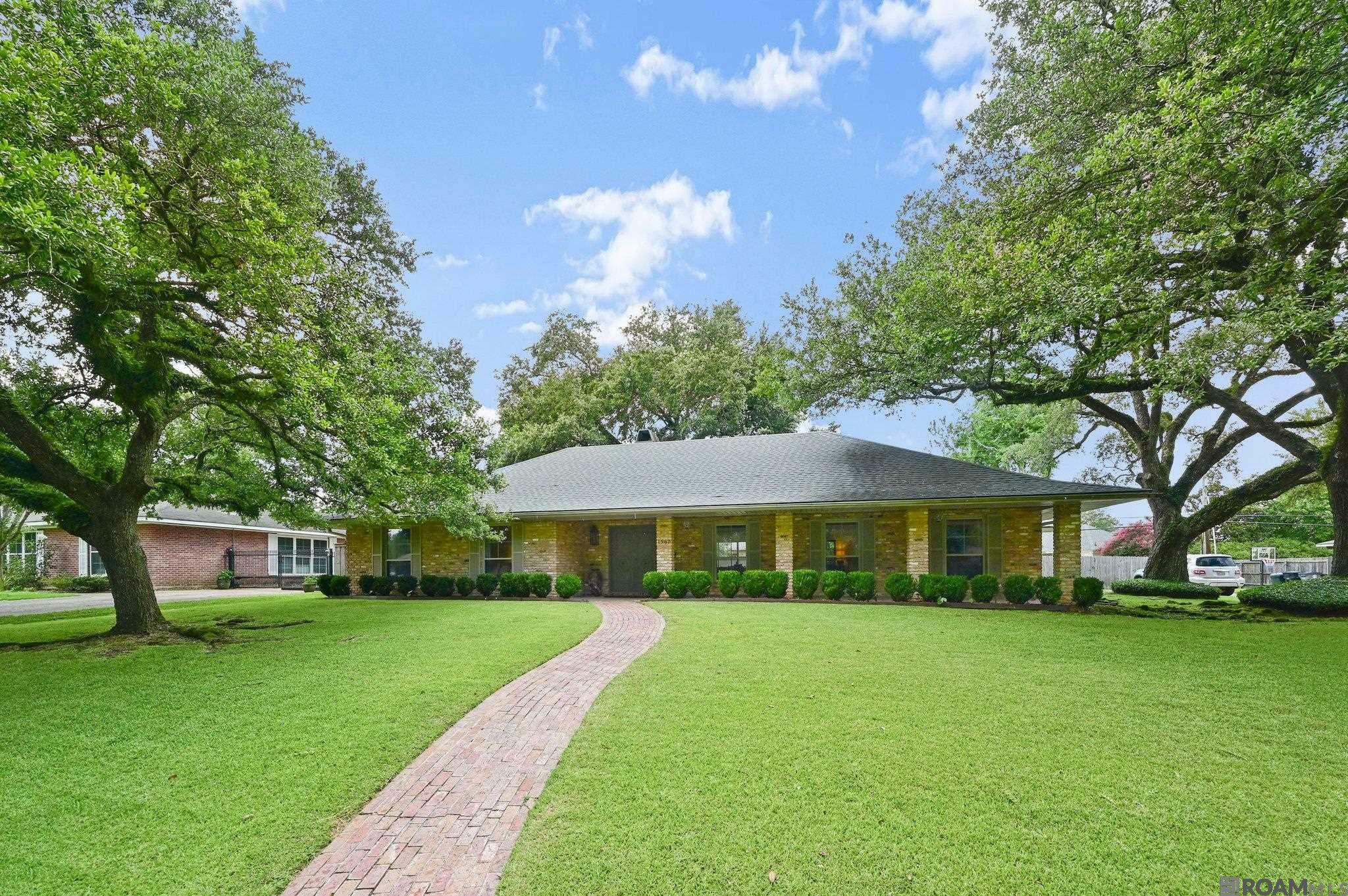 Property Photo: 1967 Pollard Pkwy LA 70808