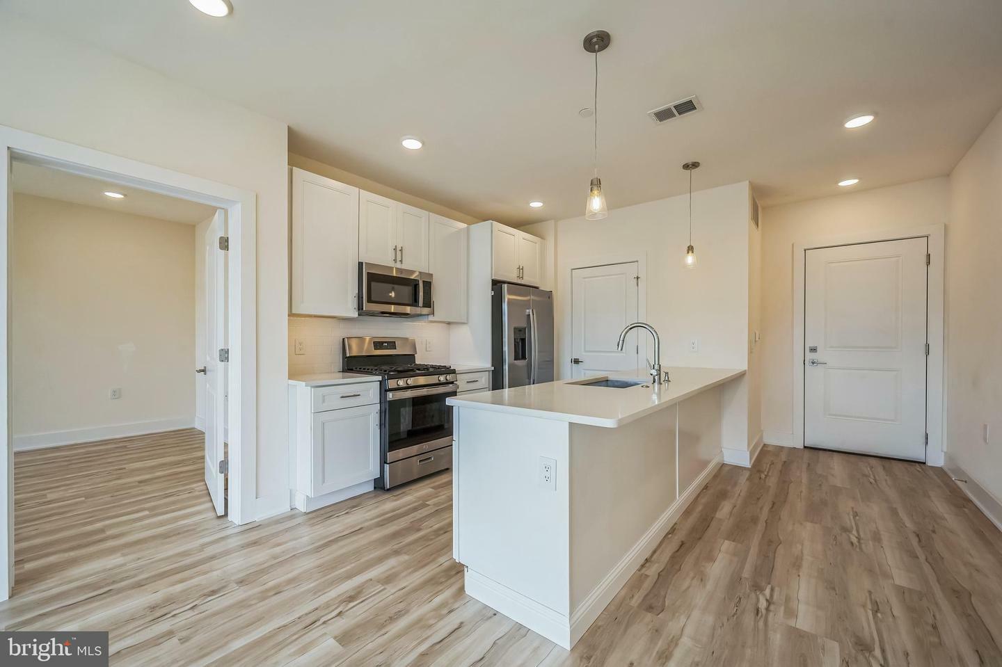 Property Photo:  1148 N 2nd Street 3I  PA 19123 