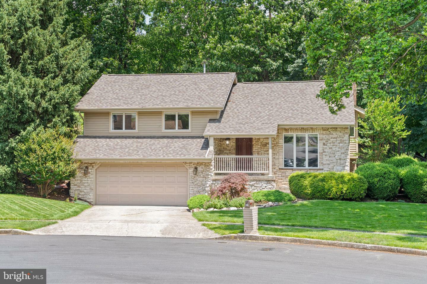 Property Photo: 136 Briarwood Court PA 17011
