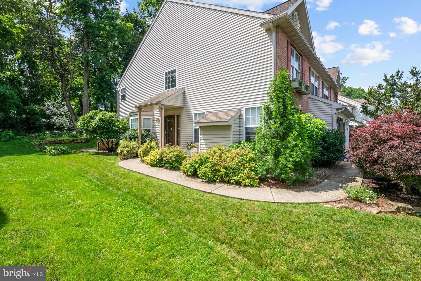 Property Photo: 1408 Hillpoint PA 19608