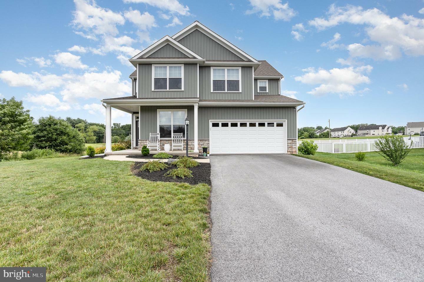 Property Photo: 3843 Country Drive PA 17315