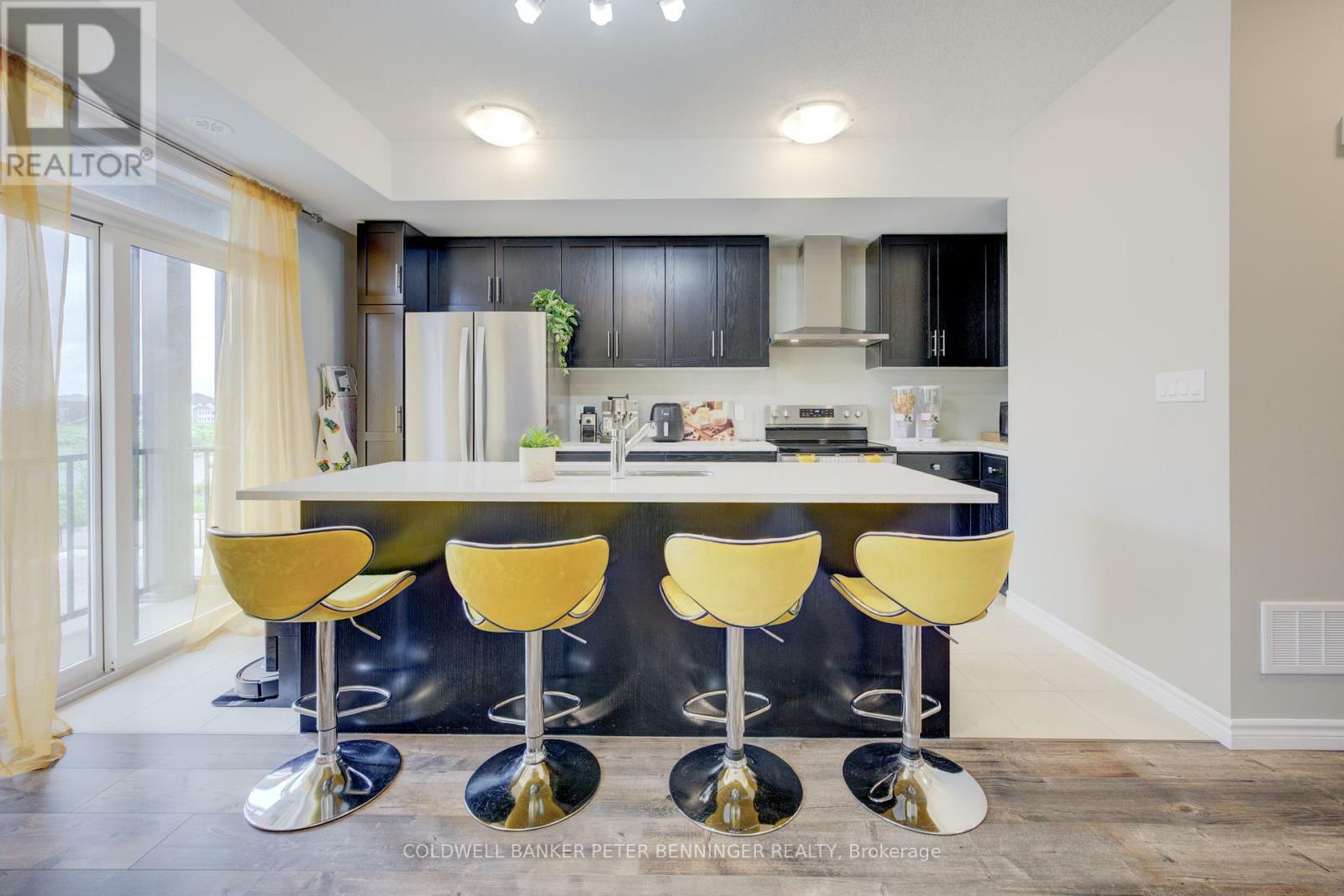 Property Photo: 34 Lomond Lane ON N2R 0T6