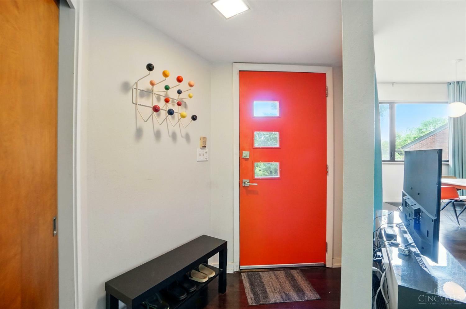 Property Photo: 870 Lafayette Avenue OH 45220