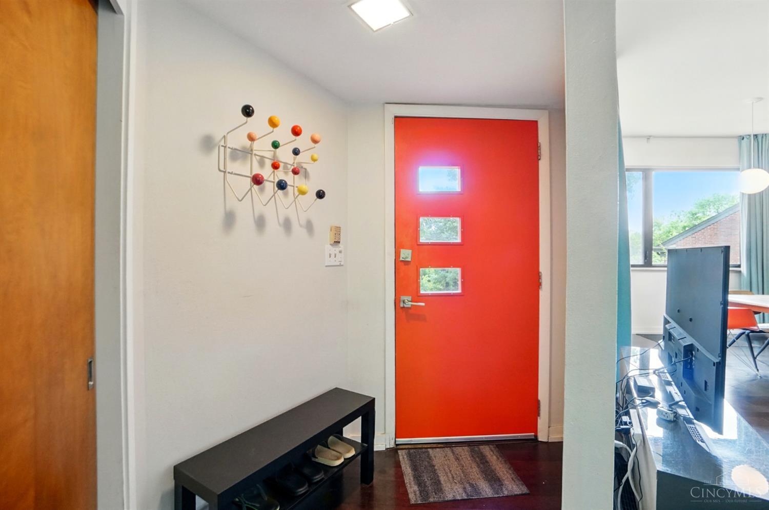 Property Photo: 870 Lafayette Avenue OH 45220