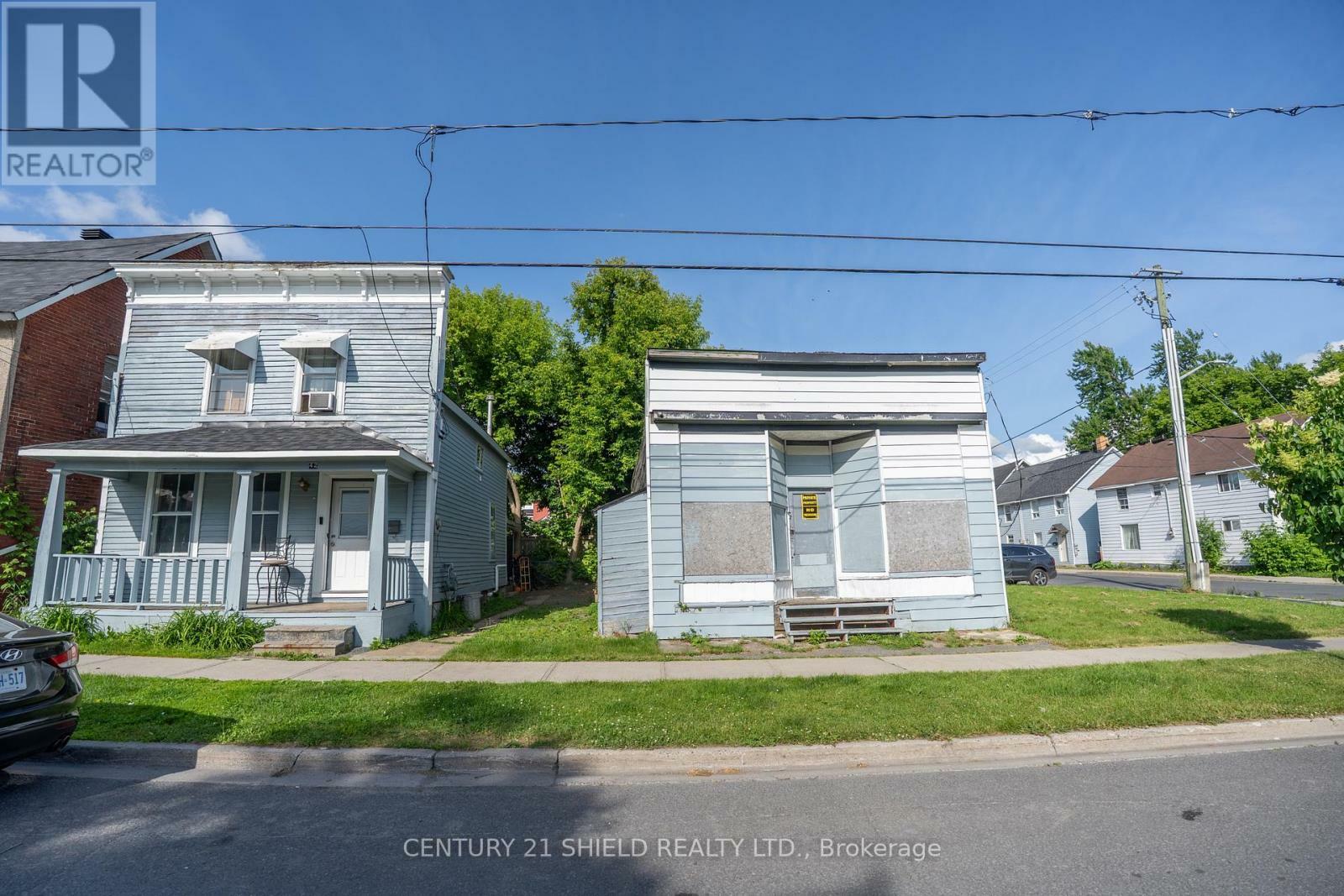 Property Photo: 42-46 Marlborough Street South ON K6H 3Z3