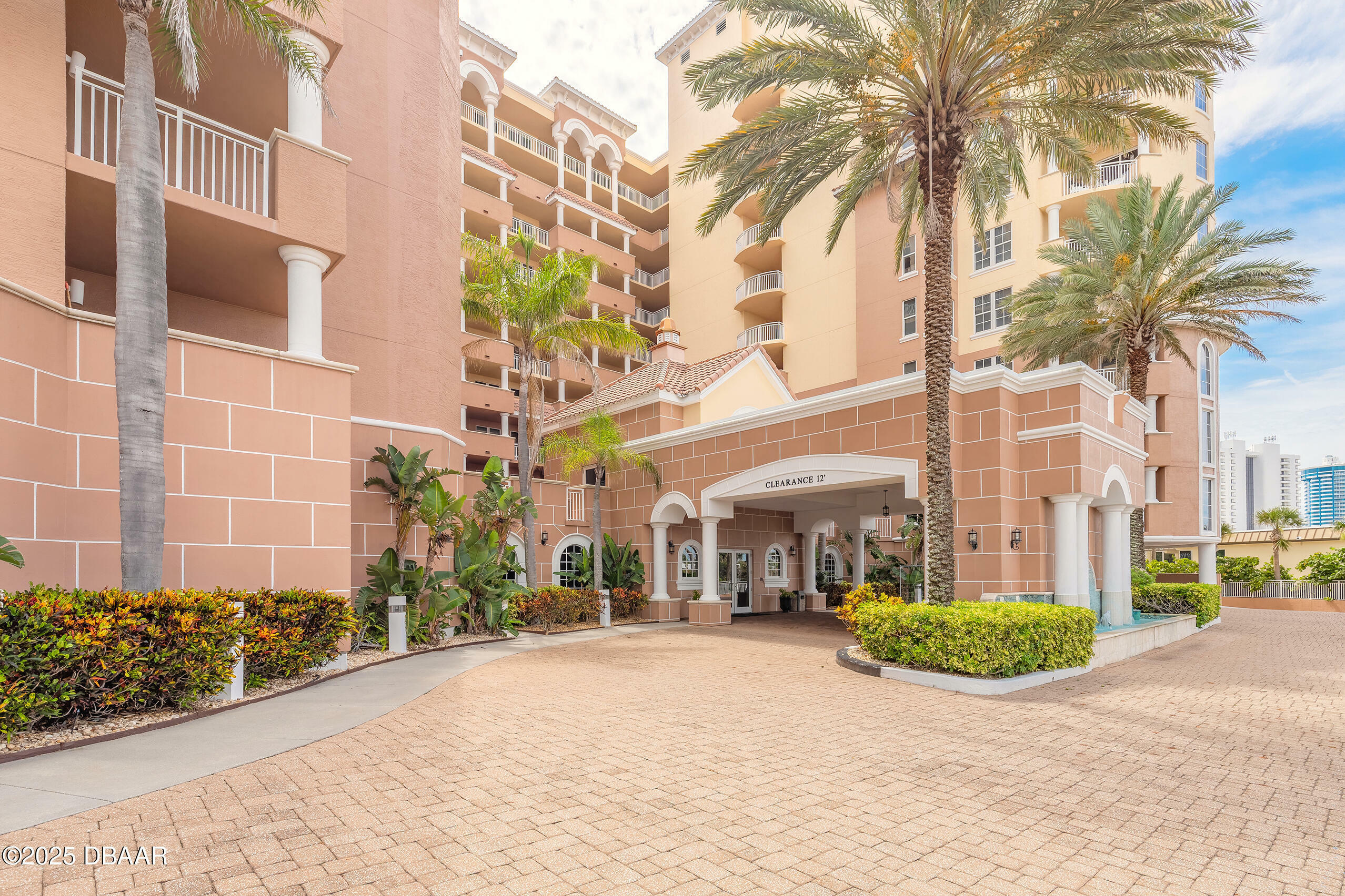 Property Photo: 2515 S Atlantic Avenue FL 32118