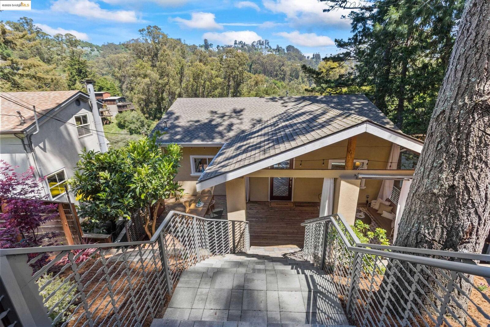 Property Photo:  6220 Valley View Rd  CA 94611