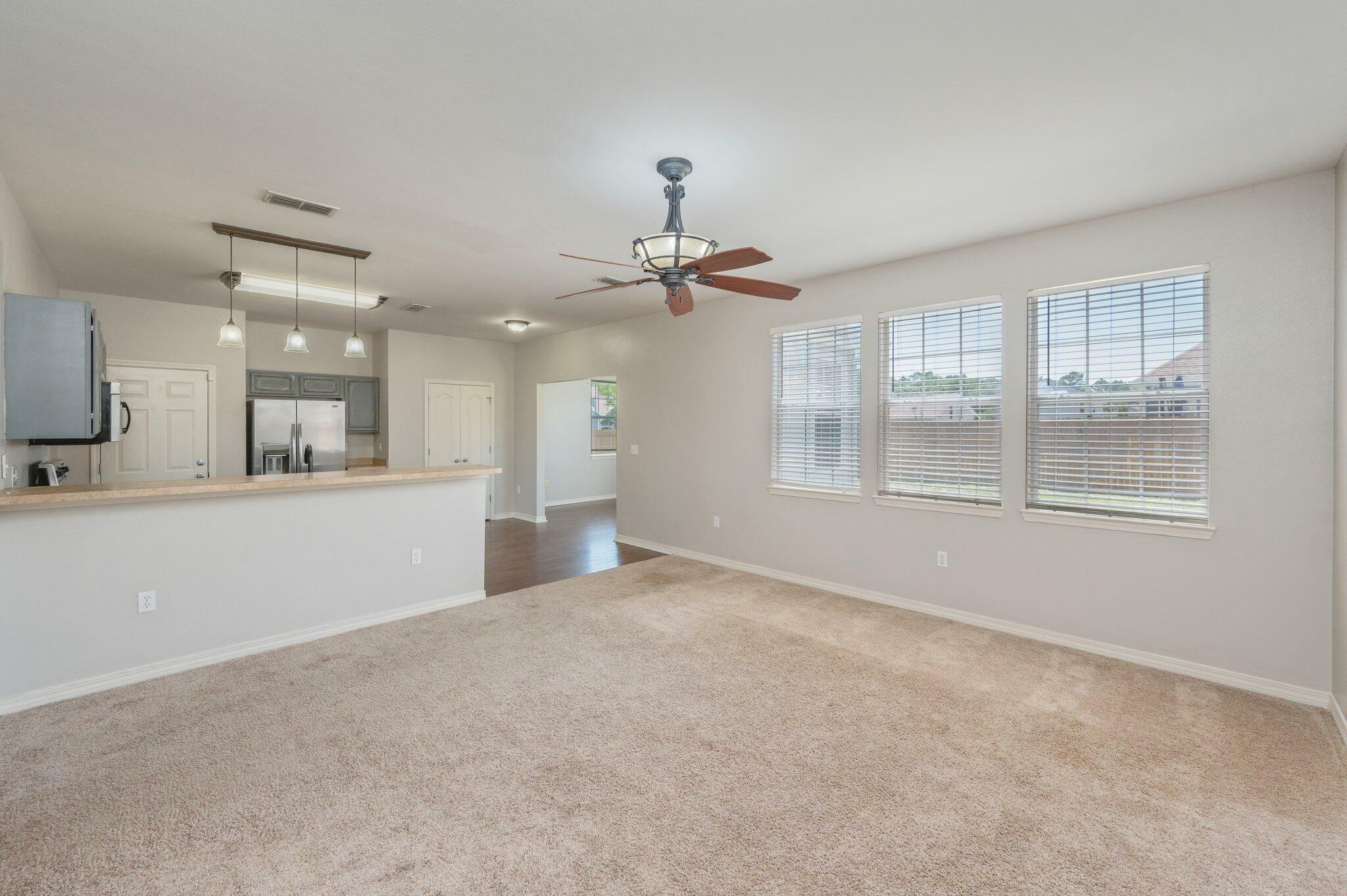 Property Photo: 715 Presscott Street FL 32536