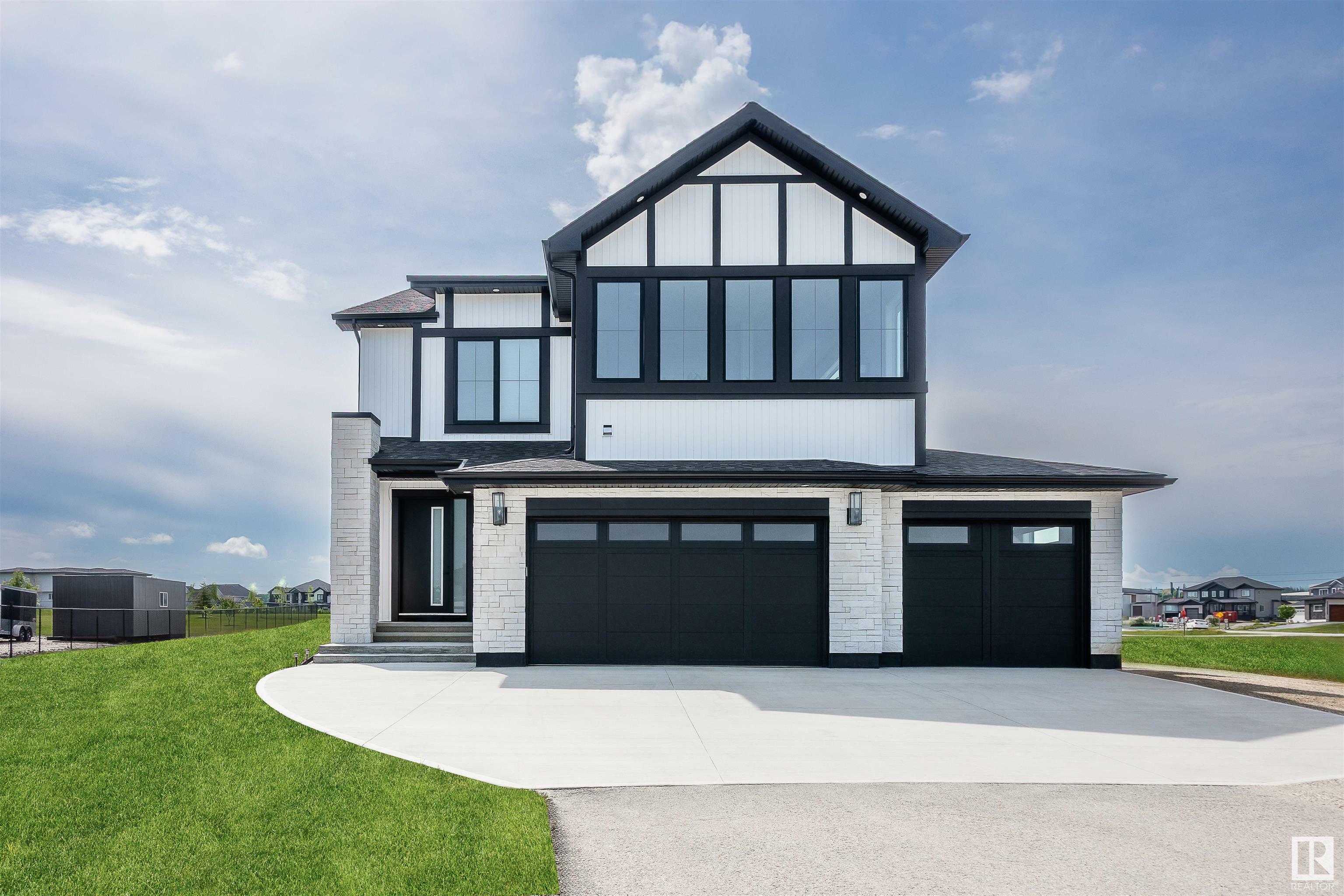 Property Photo: 26409 Twp Rd 532 A 43 AB T7X 0W7
