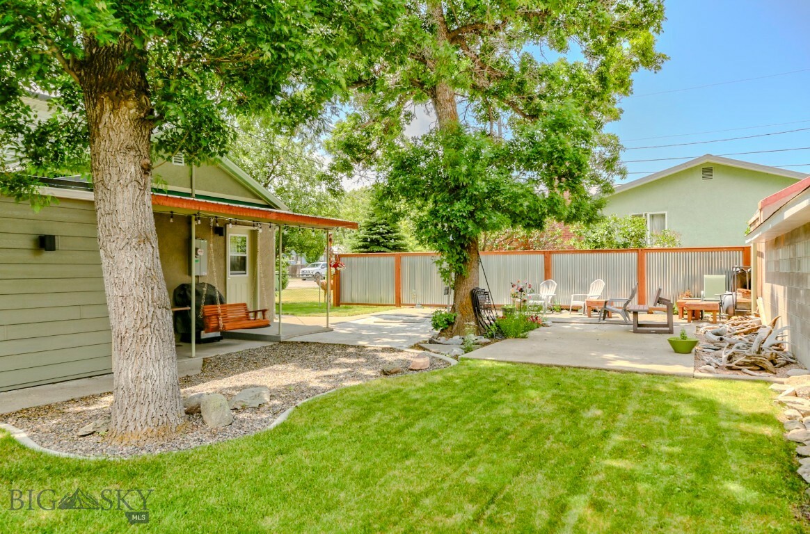 Property Photo: 606 W Gallatin Street MT 59047